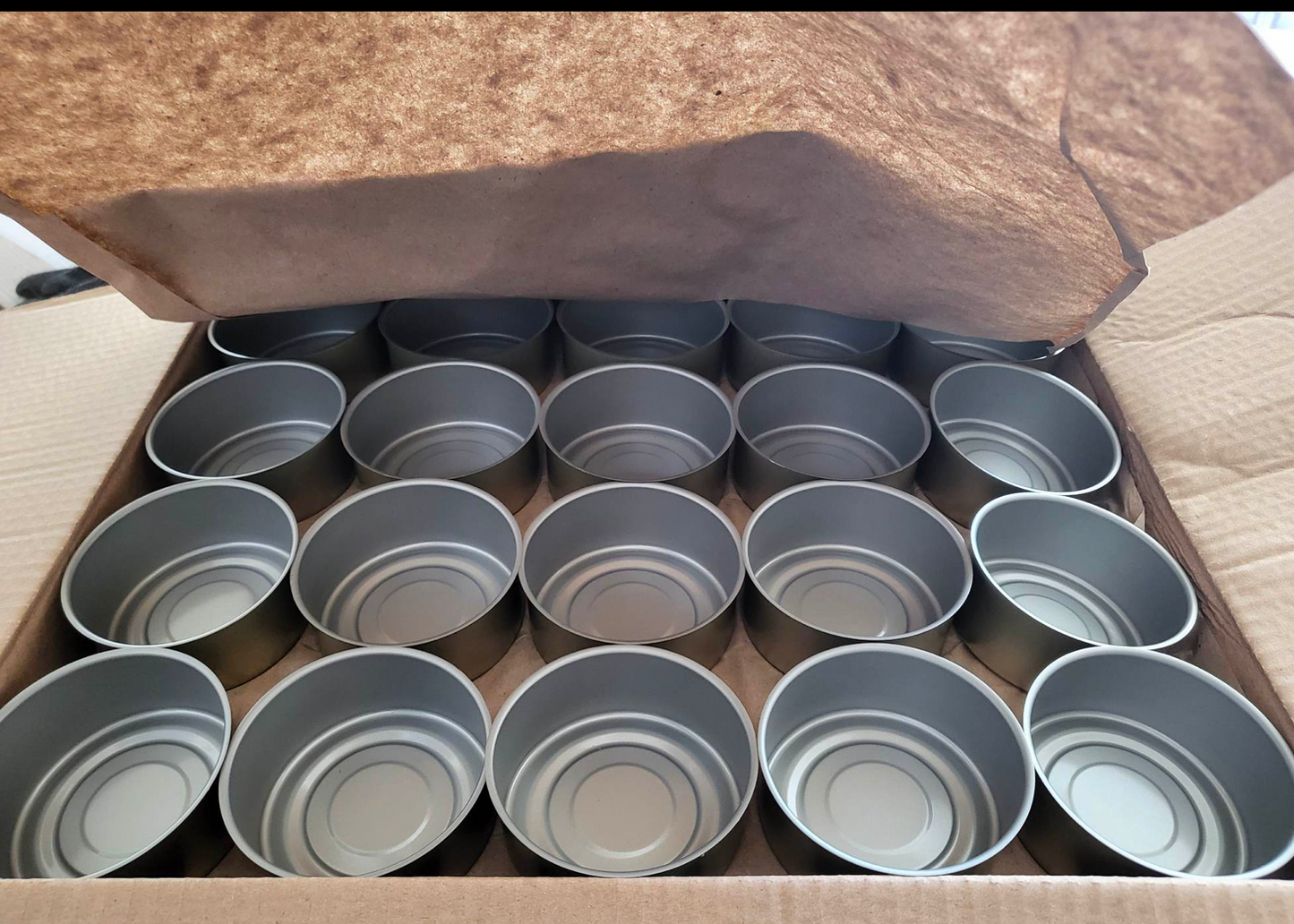 100 x Cans 73mm by 31.5mm Outside - gold colour, inside - gray.