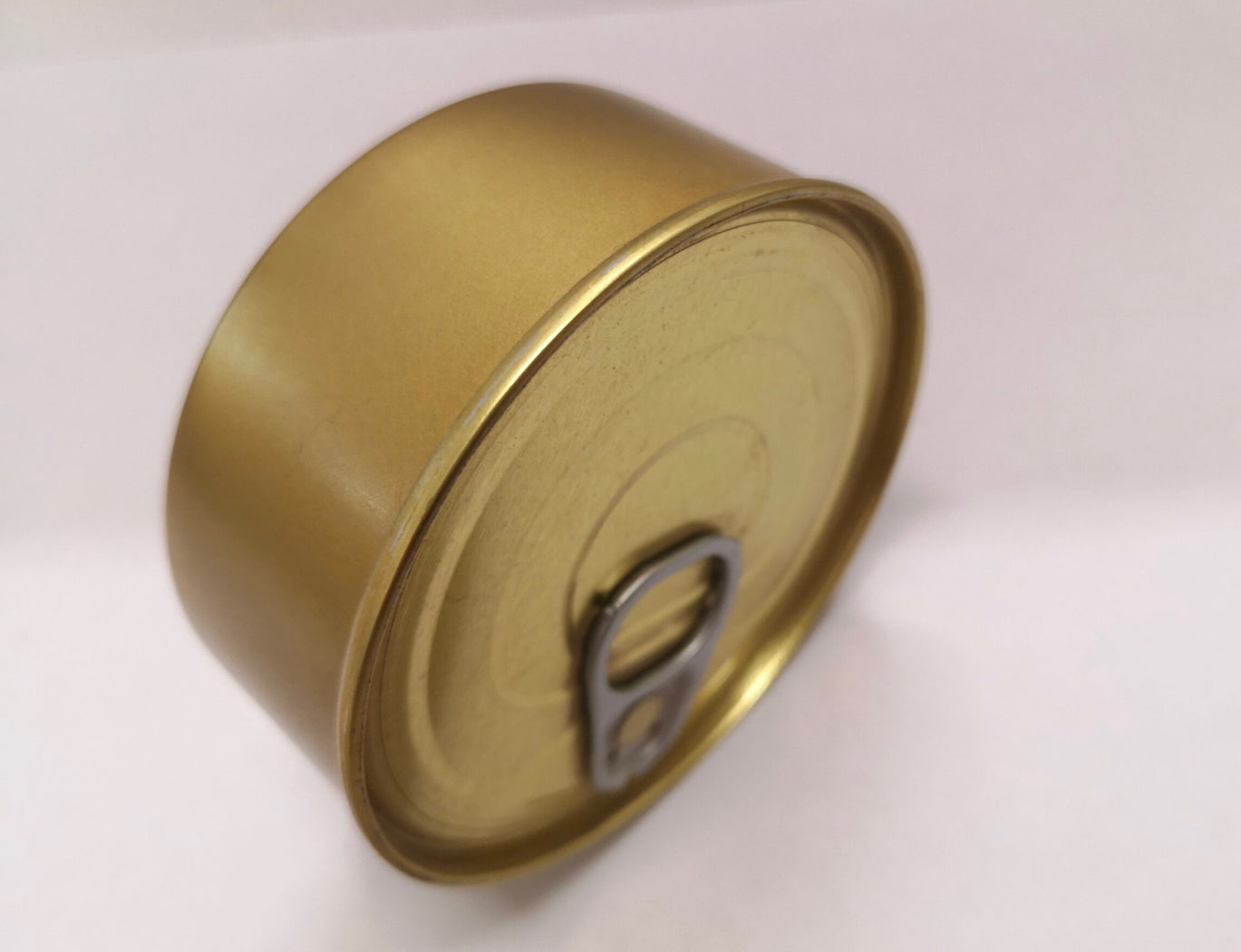 100 x Cans 73mm by 31.5mm Outside - gold colour, inside - gray.