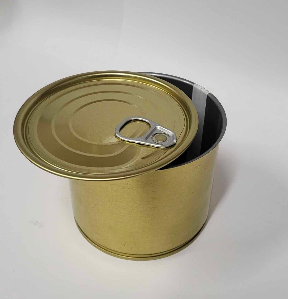 24 x Cans 99mm by Outside - gold color, inside - gray.